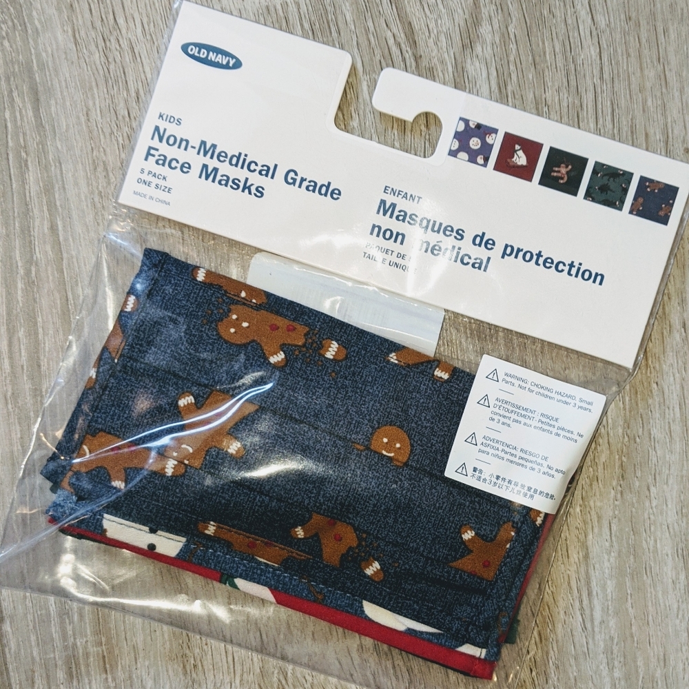 NWT 1 PACK OF 5 FACE MASK